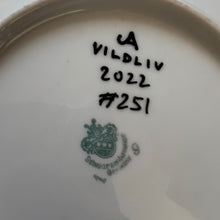 Ladda upp bild till gallerivisning, Tallrik #251