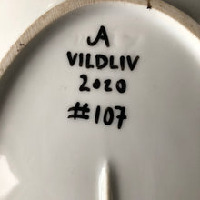 Ladda upp bild till gallerivisning, Tallrik #107